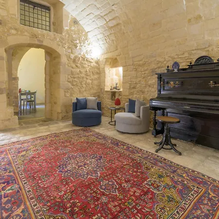 Oda ve Kahvaltı P43 Sicilian