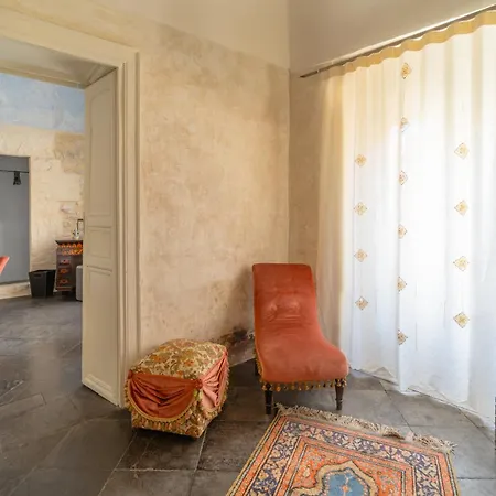 Bed & Breakfast P43 Sicilian *